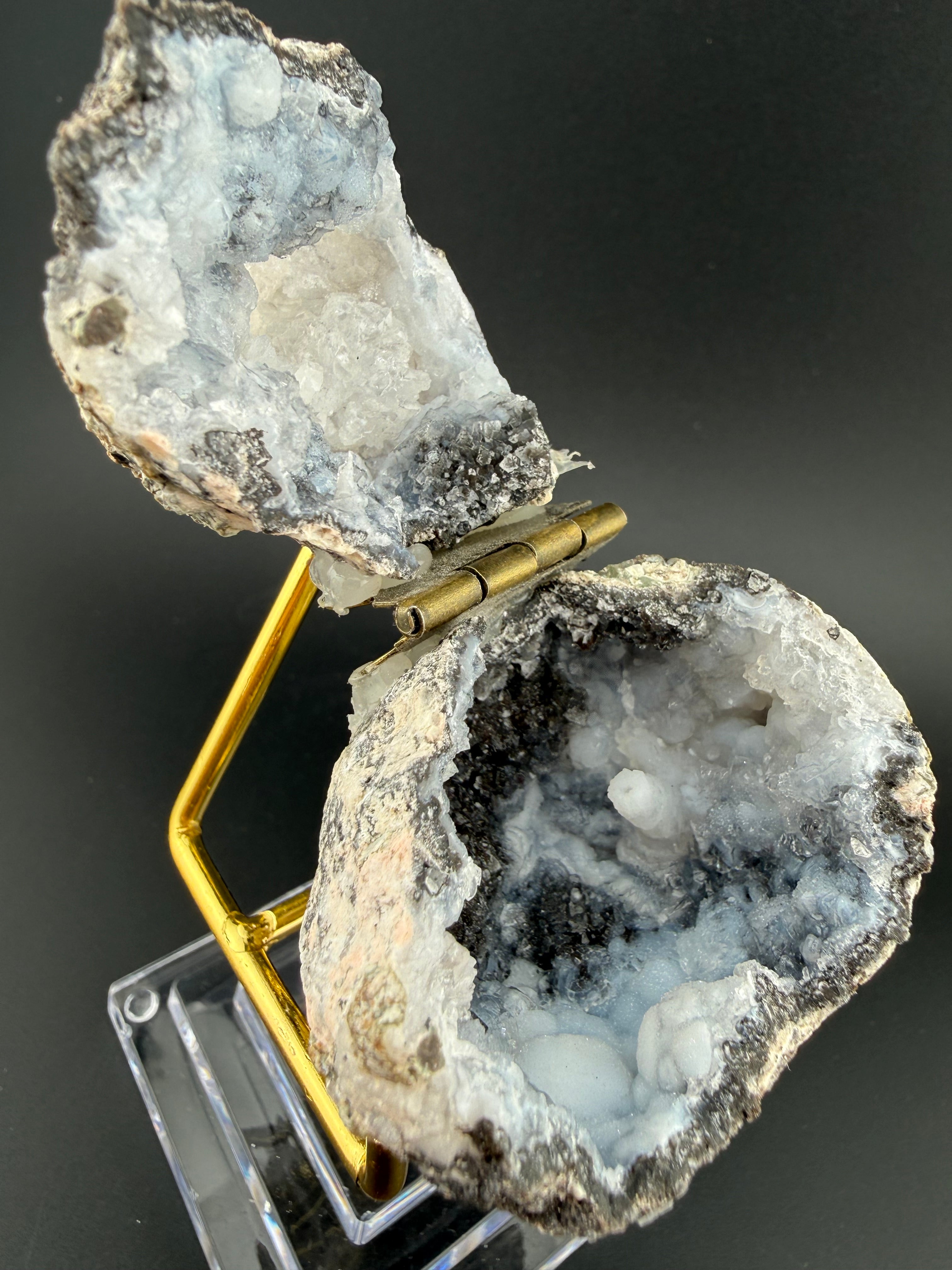 UV Reactive “Alien Agate” Geode | Hinged Display Specimen