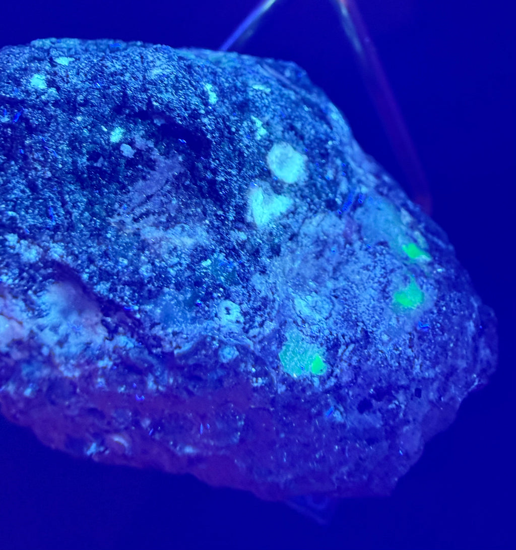 UV Reactive “Alien Agate” Geode | Hinged Display Specimen