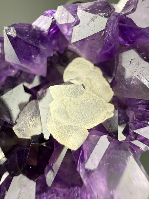 Amethyst with Calcite Rosettes – Artigas, Uruguay (UV Reactive)